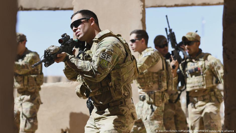 Coopération sécuritaire Washington AES : une stratégie en mutation