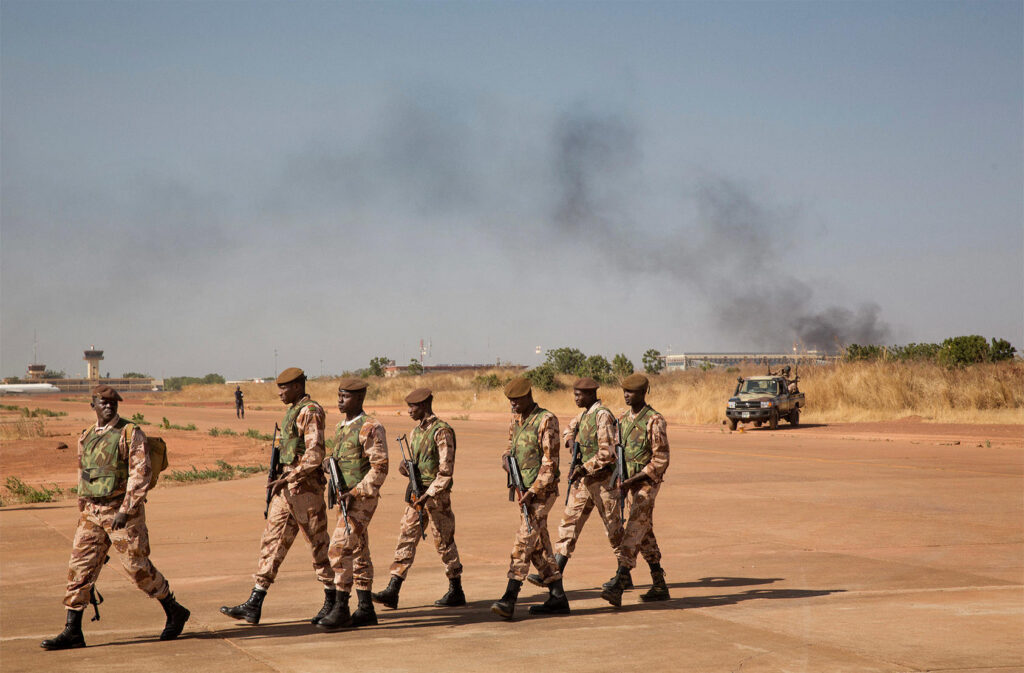 Offensive touaregs et djihadistes au Mali : le régime de Bamako mis sous pression