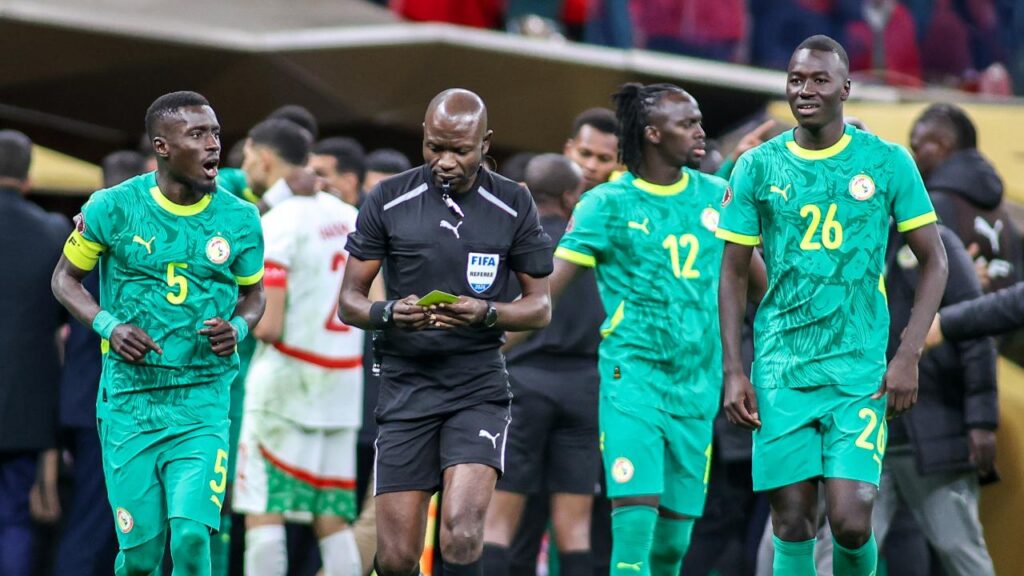 Décision ferme de la fifa face aux comportements inacceptables sur le terrain