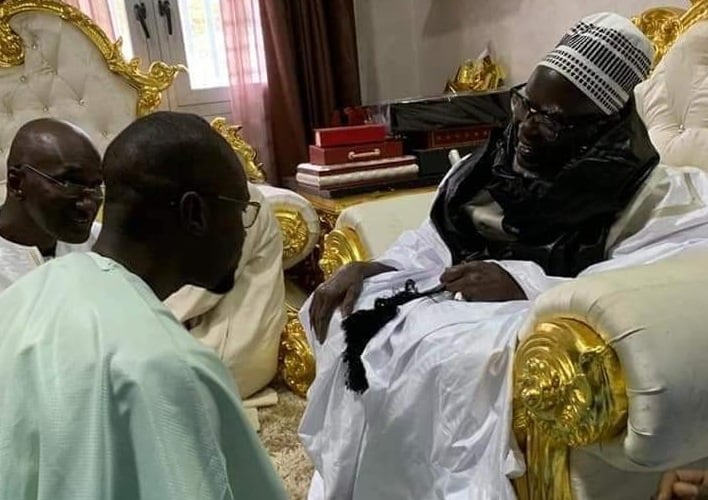 La confrontation politique s&rsquo;intensifie à Touba : l&rsquo;APR dénonce Ousmane Sonko devant le khalife général