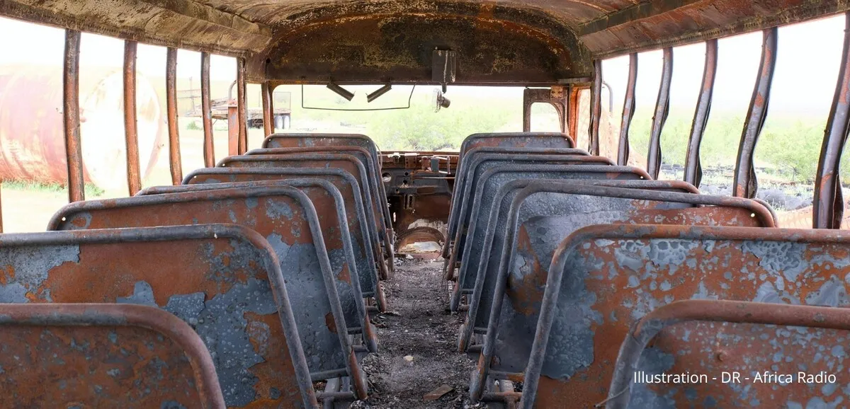 Bus incendiés près de Bamako : le blocus jihadiste s'intensifie