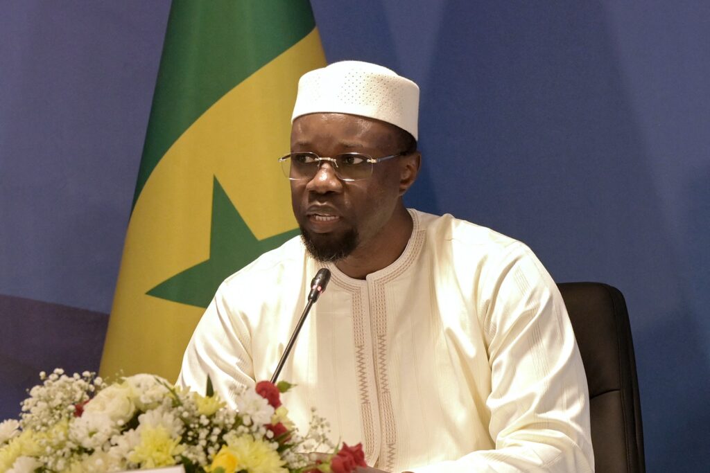 Sonko durcit le ton sur l