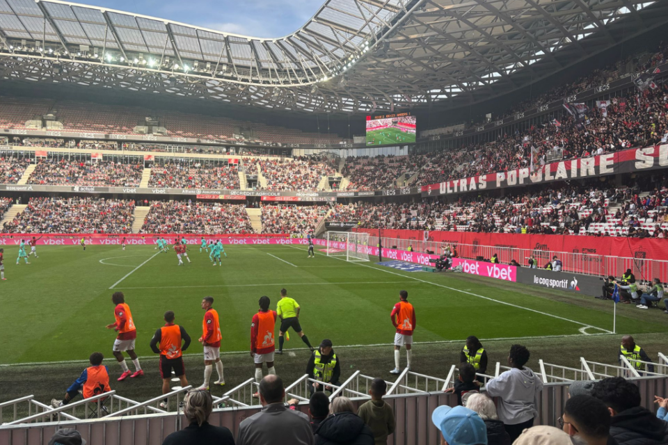 L'Allianz Riviera, antre des joueurs de l'OGC Nice pour ce match décisif