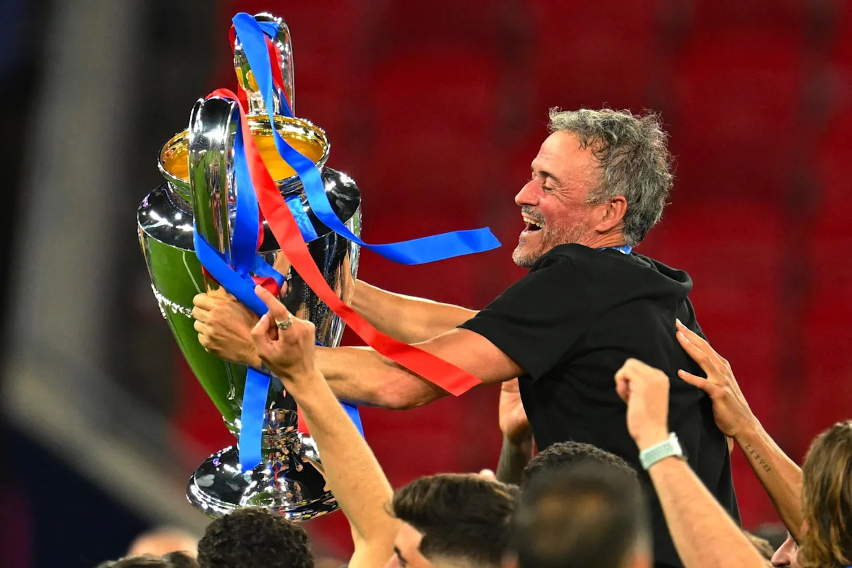 Les joueurs du PSG célèbrent leur victoire en Ligue des champions