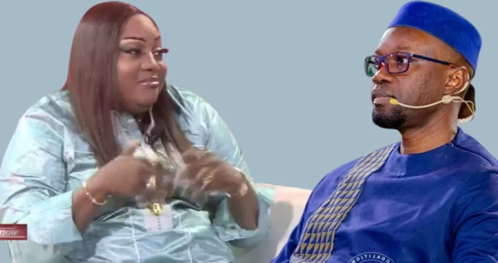 Aïssatou Diop Fall lors d'une intervention médiatique Aïssatou Diop Fall lors d'une intervention médiatique