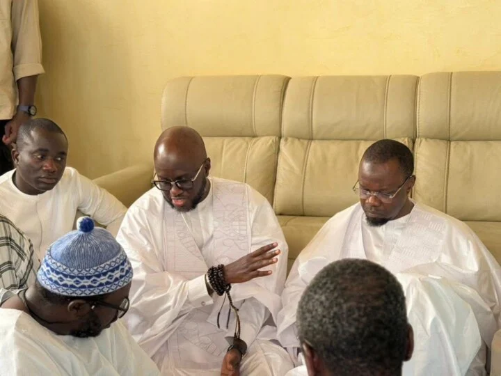 Hommage d'Ousmane Sonko à Serigne Cheikh Saliou Mbacké à Touba
