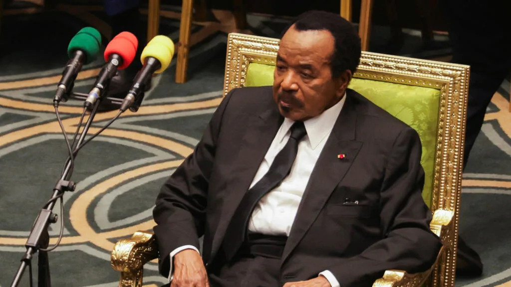 Paul Biya lors d'une cérémonie officielle au Cameroun