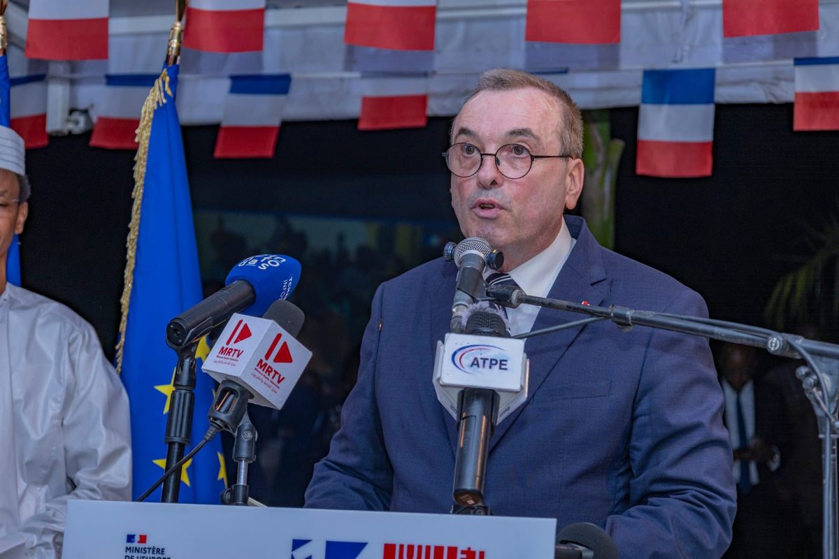 Célébration de la fête nationale française à N'Djamena avec des diplomates et personnalités tchadiennes