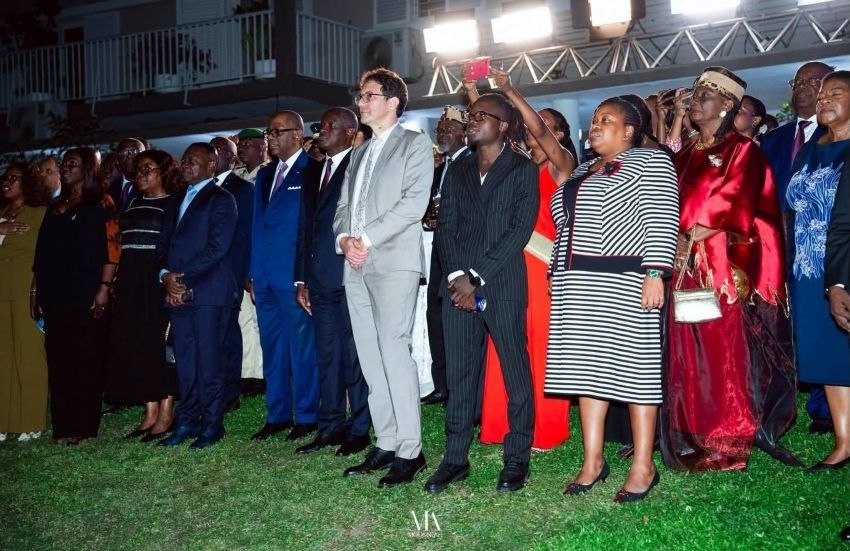 cérémonie du 14 juillet à la résidence de France à Libreville