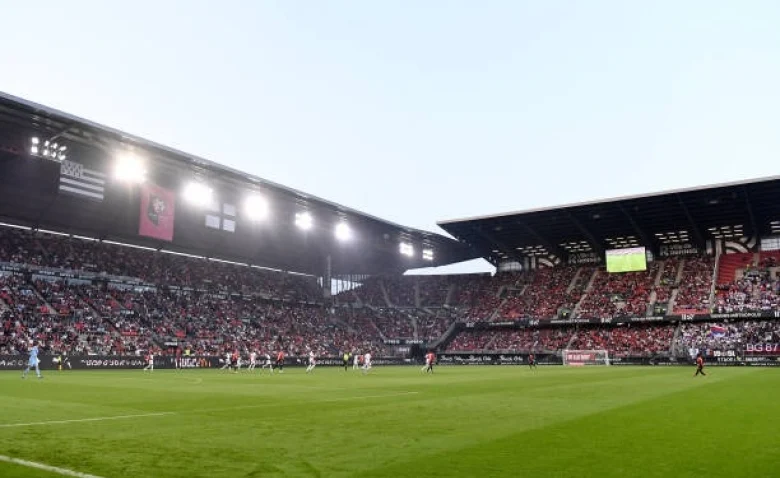 Mercato rennais : Franck Haise officialise la signature d'un défenseur latéral et écarte un ancien joueur de l'OM