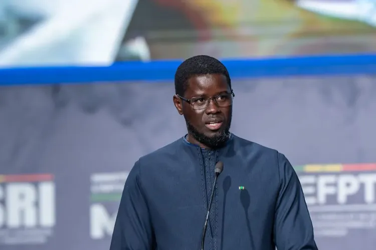 Le président sénégalais Bassirou Diomaye Faye lors de l’annonce de son nouveau parti