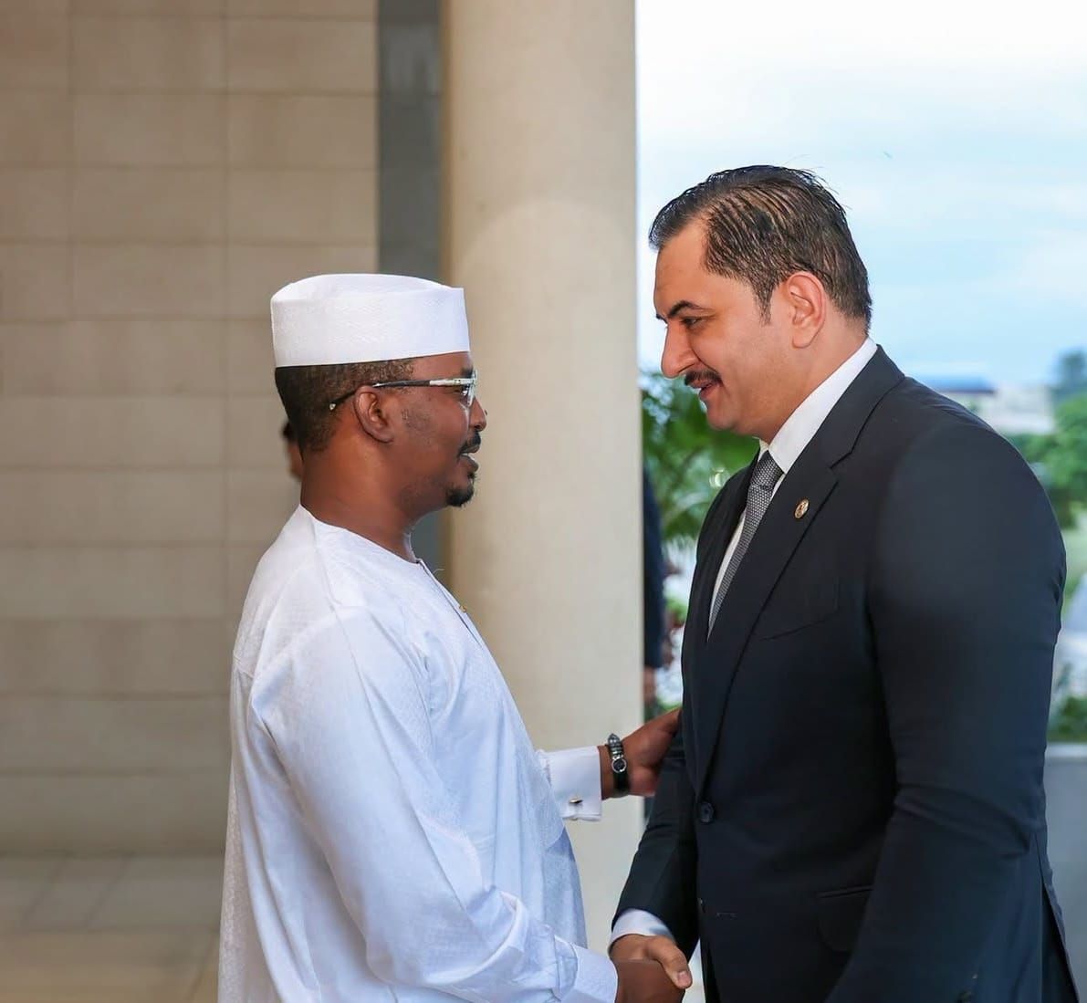 Rencontre historique entre les dirigeants militaires tchadien et libyen