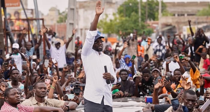 Sonko relance la distribution des cartes de son parti après le Magal