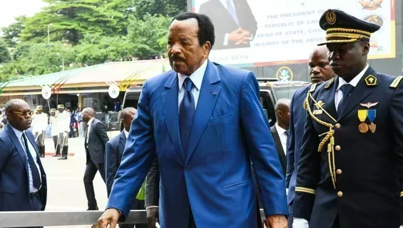 Cameroun : remaniement militaire majeur alors que Paul Biya s’absente du pays
