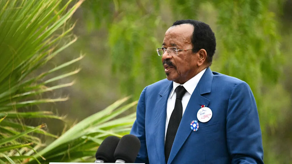 Avion présidentiel en approche pour l'atterrissage de Paul Biya à Yaoundé